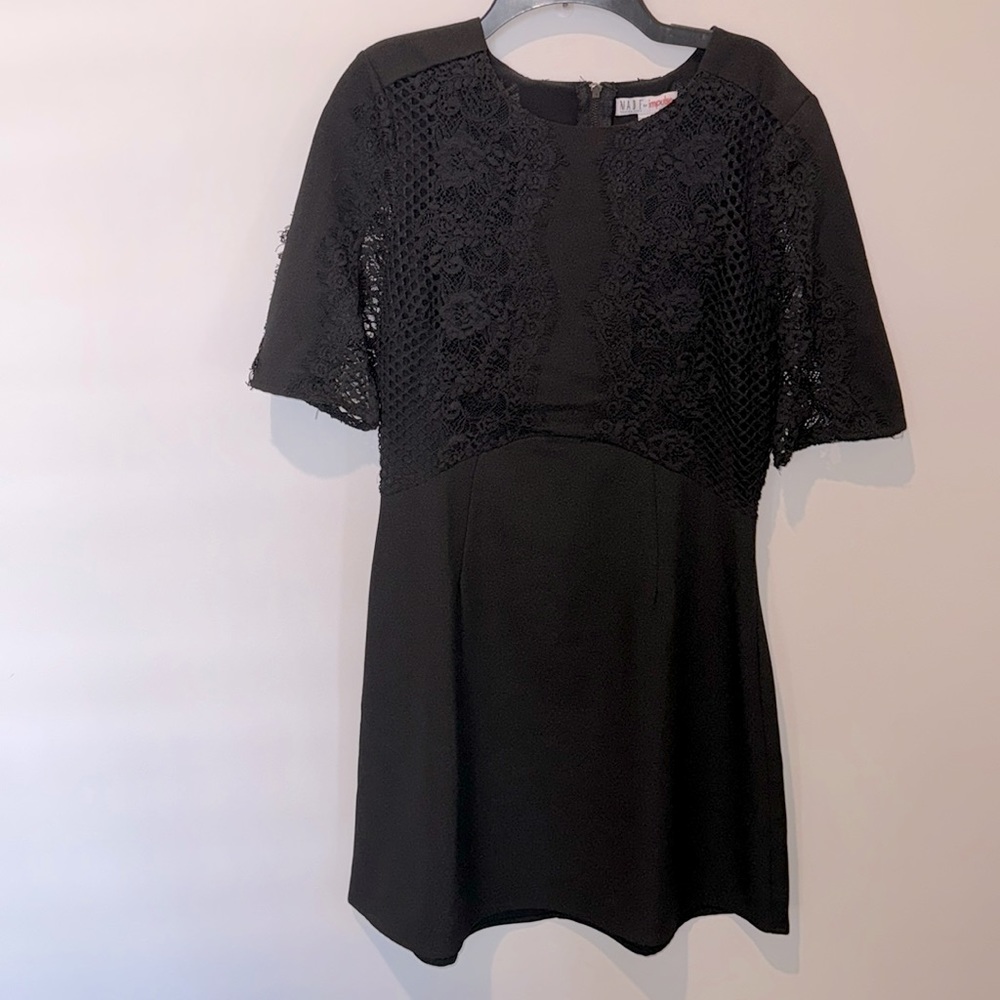 Made for Impulse Fashion Week Women’s short sleeve lace overlay dress M Black